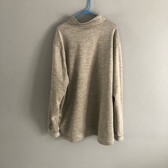 Under Armour 1/4 Zip - Picture 2 of 3